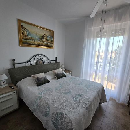 Casa Dell' Ulivo Appartement Desenzano del Garda Buitenkant foto