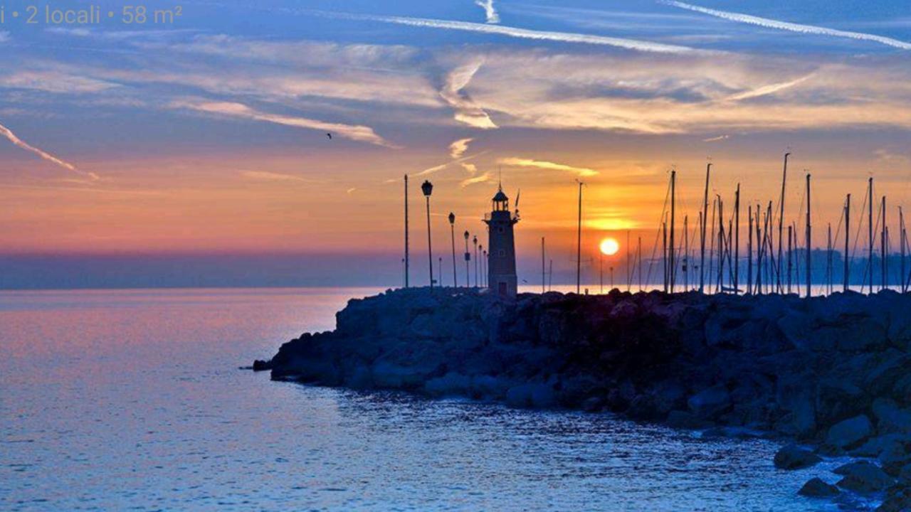 Casa Dell' Ulivo Appartement Desenzano del Garda Buitenkant foto